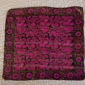 Vintage Indian paisley motif silk scarf